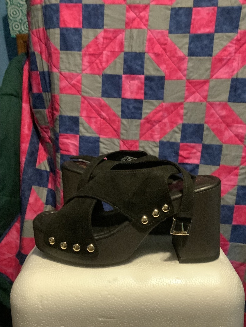 Women’s Time and Tru Black Sandals Size 7 NWT